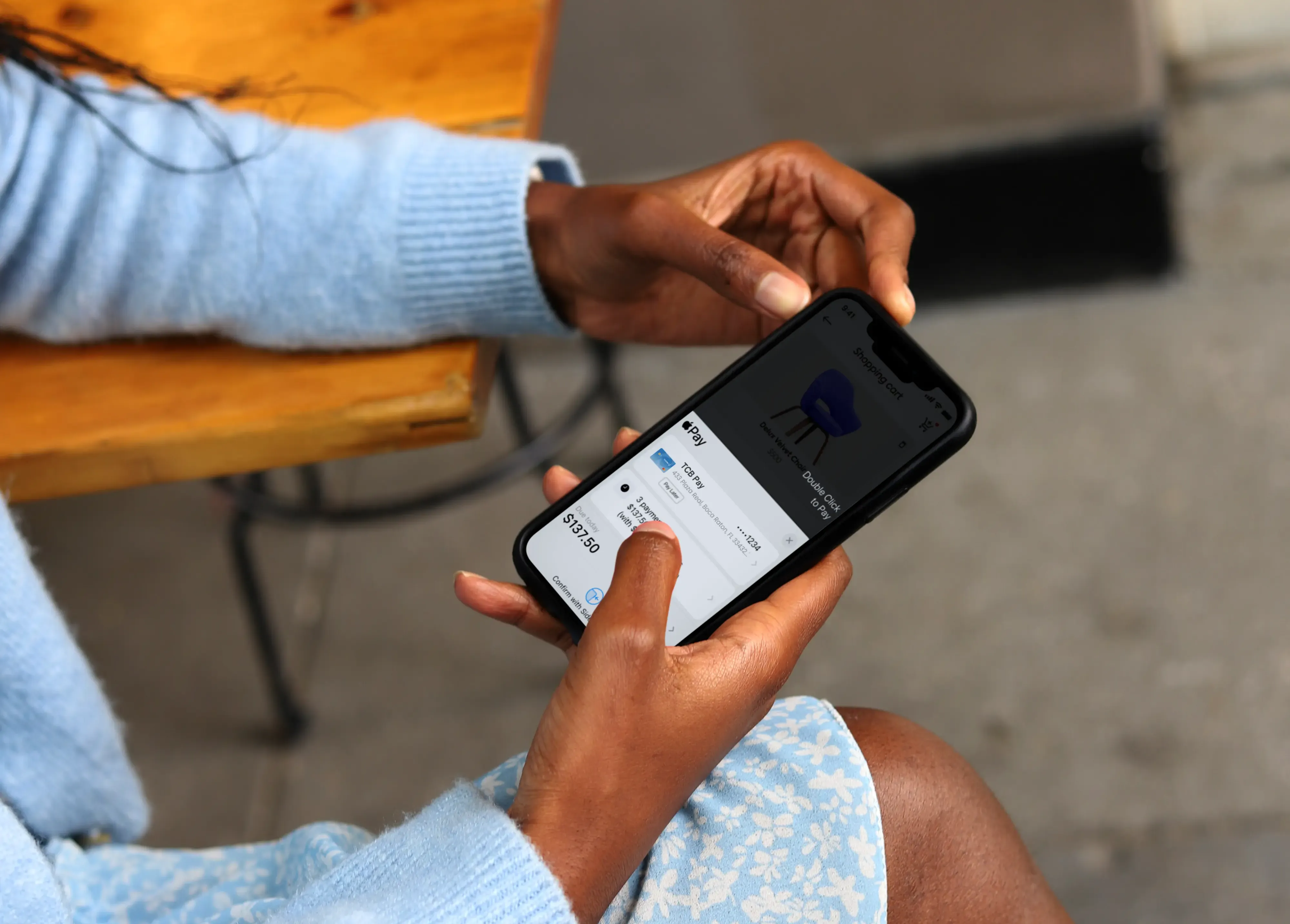 woman using apple pay